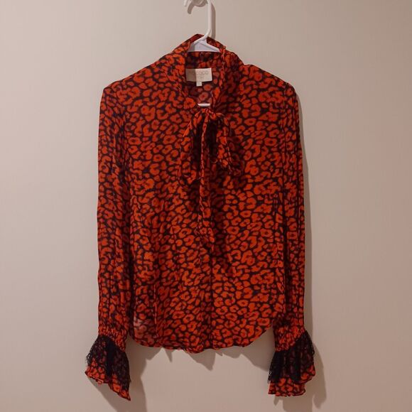 ROCOCO SAND/Tuckernuck Red Print Long Sleeve Tie Neck Lace Detail Blouse XS - Picture 2 of 9